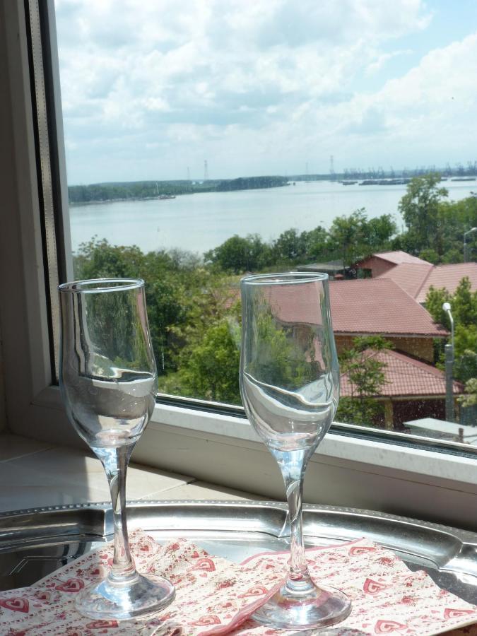 5 Apartshotel Faleza Galati Exterior photo