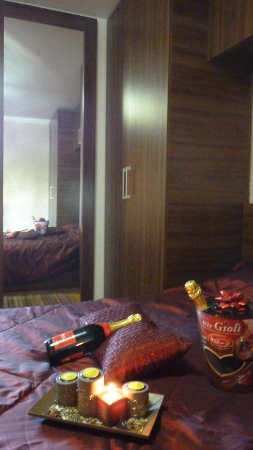 5 Apartshotel Faleza Galati Exterior photo
