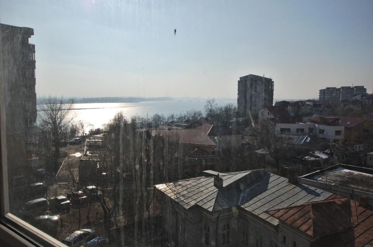 5 Apartshotel Faleza Galati Exterior photo