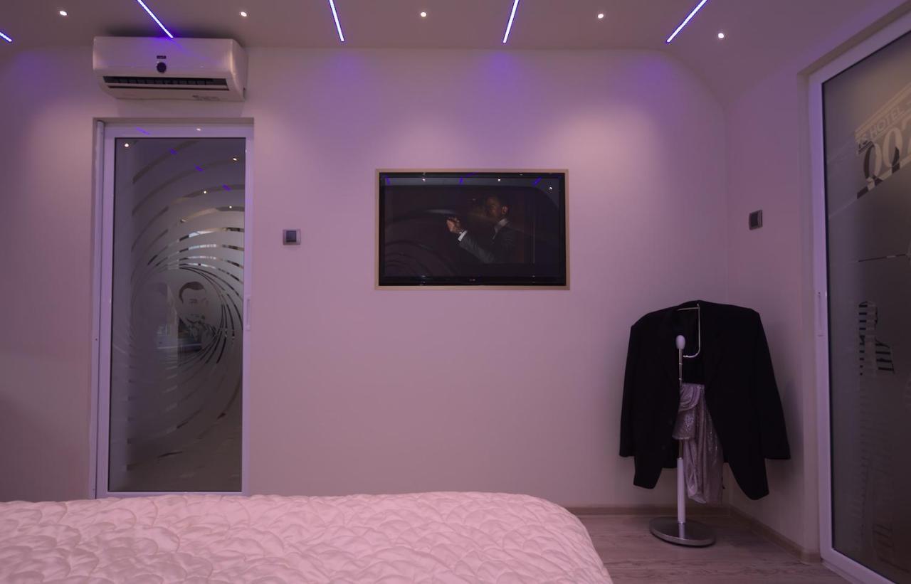 5 Apartshotel Faleza Galati Exterior photo